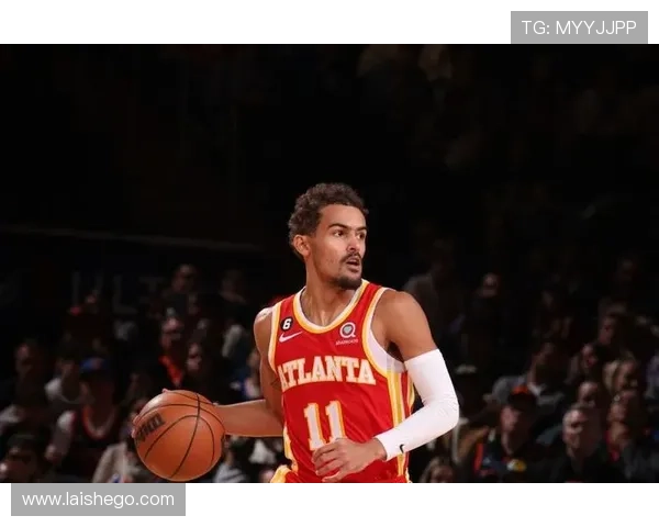 霍勒迪突破吸引防守精准分球 穆雷空位三分稳定命中 霍勒迪突破吸引防守精准分球 穆雷空位三分稳定命中